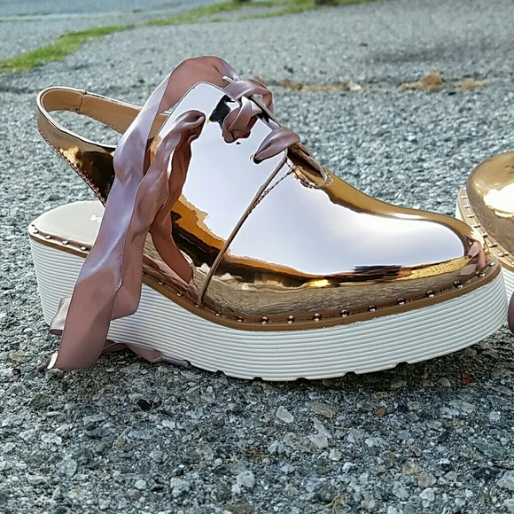 9 Rose Gold Odette Slingback Platform - Picture 4 of 6